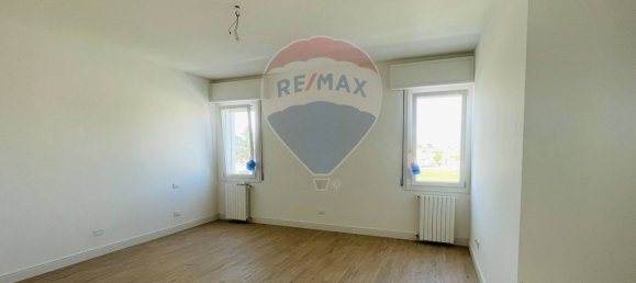 Дом с 2 спальнями в Рива дель По, Италия № 347993 12