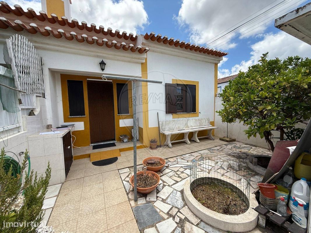 Casa de 2 dormitorios en Sao Luis, Portugal No. 354365