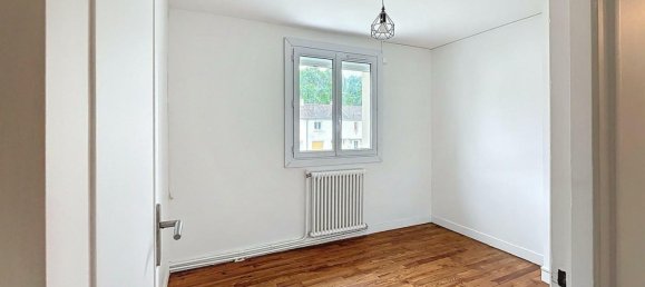 3 bedrooms House in Acheres, France No. 297210 10