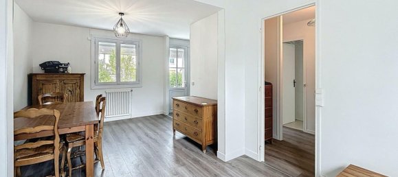 3 bedrooms House in Acheres, France No. 297210 5