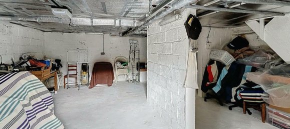 3 bedrooms House in Acheres, France No. 297210 12