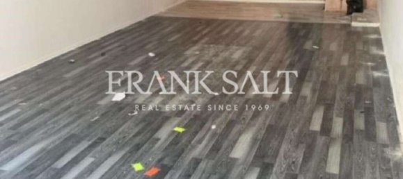 75m² Office in Paola, Malta No. 13336 2