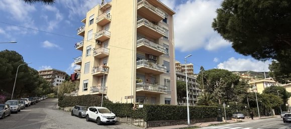 3 bedrooms Apartment in Messina, Italy No. 340960 11