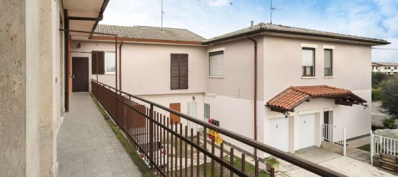Apartamento de 3 habitaciónes en Roncello, Italy No. 13770 43