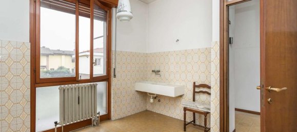 Apartamento de 3 habitaciónes en Roncello, Italy No. 13770 32