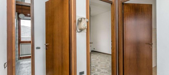 Apartamento de 3 habitaciónes en Roncello, Italy No. 13770 39