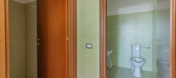  عقار تجاري في Lecco, Italy 95متر مربع رقم 336449 6