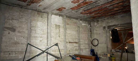 4 bedrooms Apartment in Taranto, Italy No. 317239 5