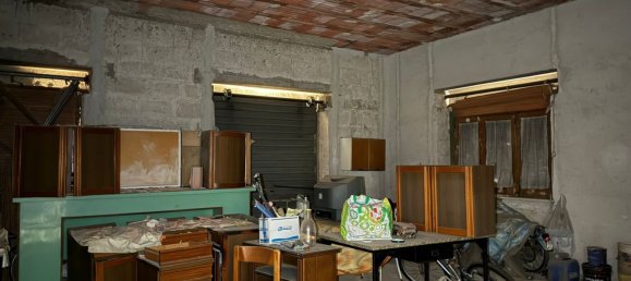 4 bedrooms Apartment in Taranto, Italy No. 317239 6