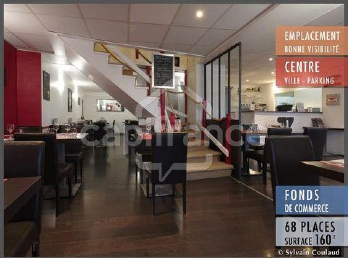 Bureau à Brest, France 160m² No. 17874