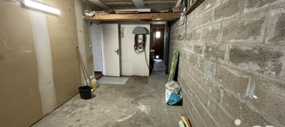 3 bedrooms House in Chartres, France No. 40035 10