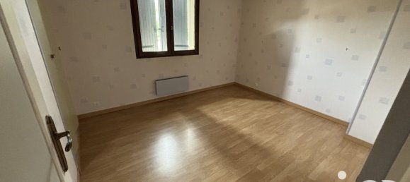 3 bedrooms House in Chartres, France No. 40035 8