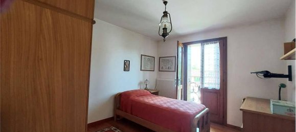 9 rooms House in Conegliano, Italy No. 143337 7