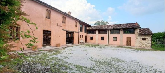 9 rooms House in Conegliano, Italy No. 143337 34