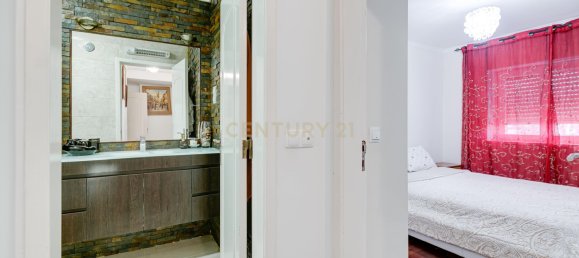 Apartamento de 3 dormitorios en Cascais, Portugal No. 119972 19