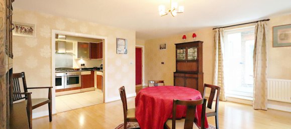 3 bedrooms Apartment in Beckenham, United Kingdom No. 865 7