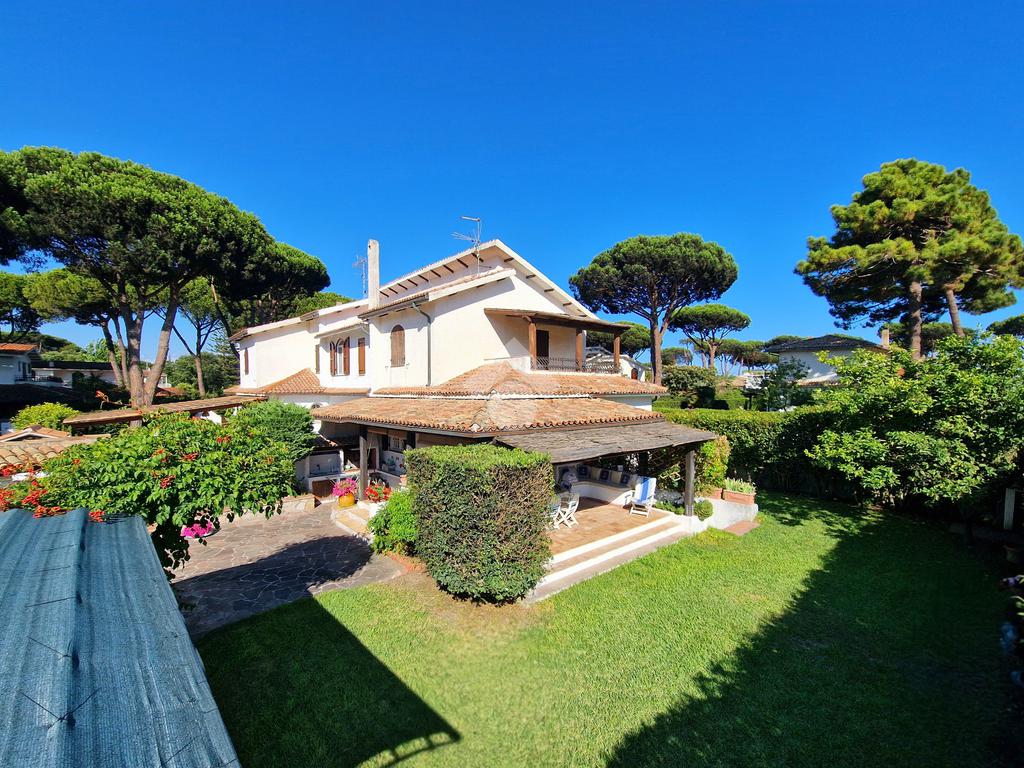 3 Schlafzimmer Villa in San Felice Circeo, Italy, Nr. 298324