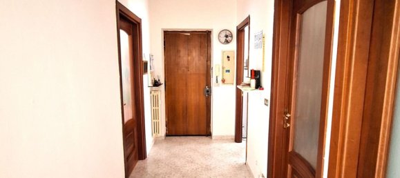 4-Zimmer Wohnung in Bra, Italy, Nr. 47604 9