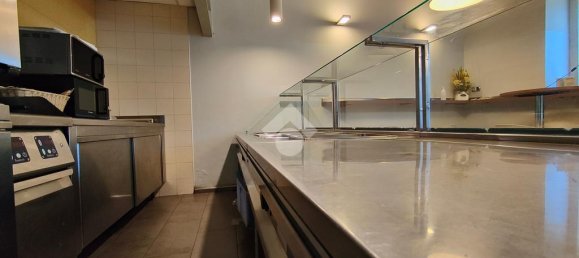 2 rooms Commercial property in Trento, Italy No. 303473 8