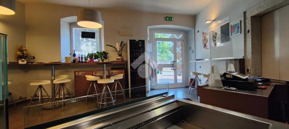 2 rooms Commercial property in Trento, Italy No. 303473 9