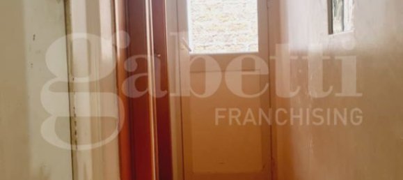 4-salle Appartement à Palermo, Italy No. 311720 13