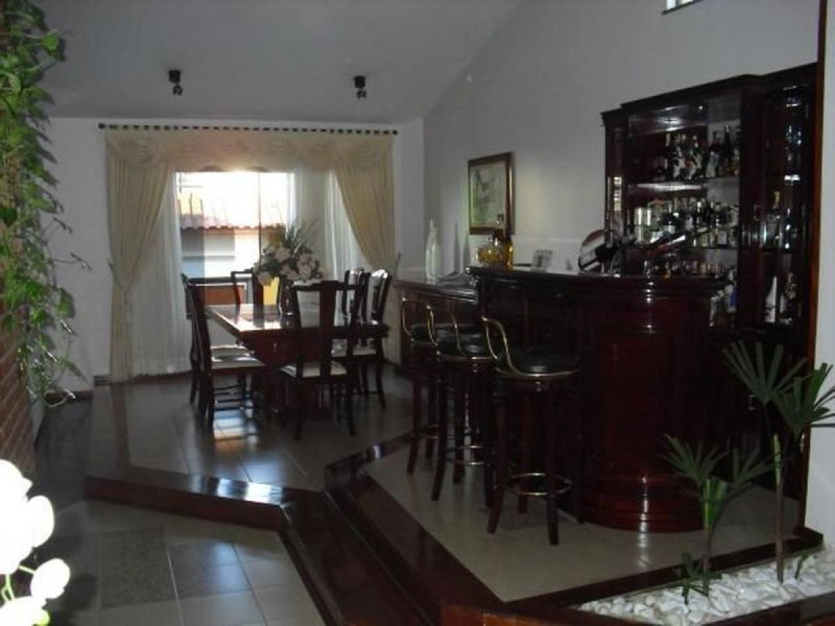 Casa de 3 dormitorios en Sao Paulo, Brazil No. 560108