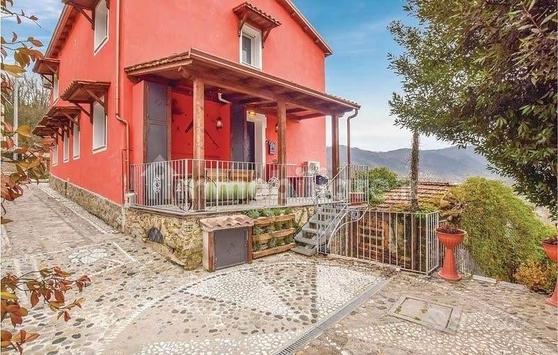 5غرفة منزل في Beverino, Italy رقم 216236