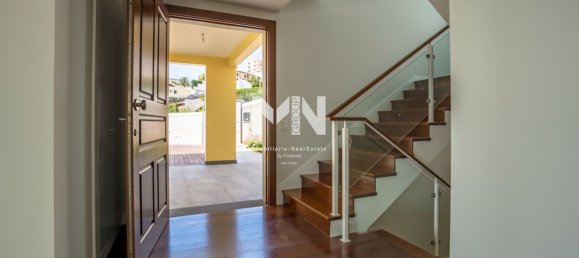 3 bedrooms House in Funchal, Portugal No. 95180 3