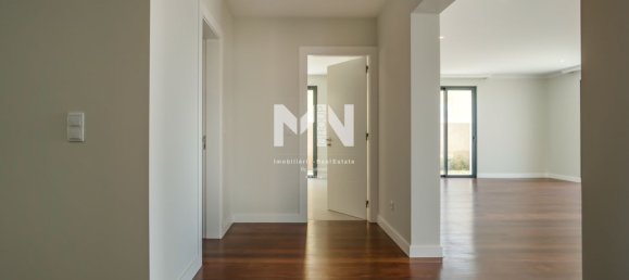 3 bedrooms House in Funchal, Portugal No. 95180 4