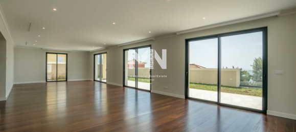 3 bedrooms House in Funchal, Portugal No. 95180 5