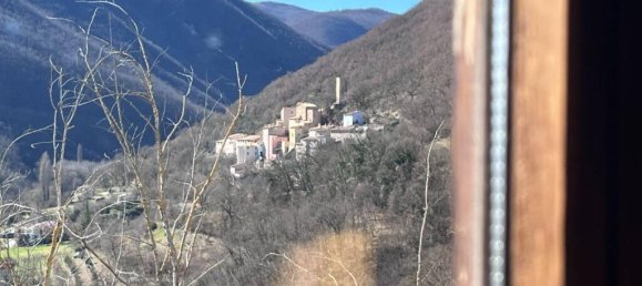 2 Schlafzimmer Schlösser in Sellano, Italy, Nr. 63515 13