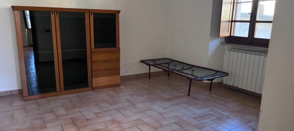 2 Schlafzimmer Schlösser in Sellano, Italy, Nr. 63515 17