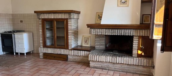 2 Schlafzimmer Schlösser in Sellano, Italy, Nr. 63515 22