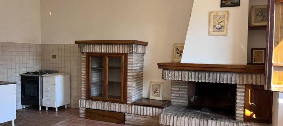 2 Schlafzimmer Schlösser in Sellano, Italy, Nr. 63515 21