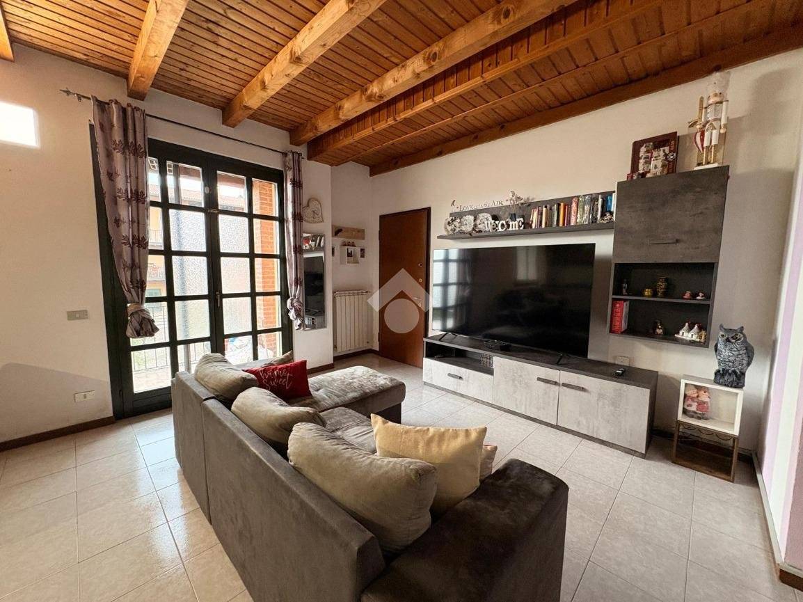 2 Schlafzimmer Wohnung in Levate, Italy, Nr. 276337