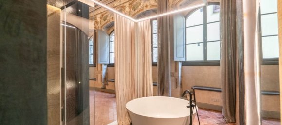 2 Schlafzimmer Wohnung in Florence, Italy, Nr. 107403 14