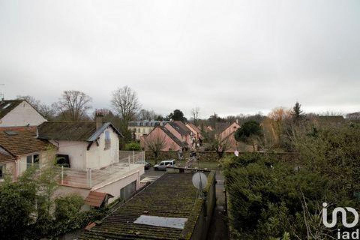 Fábrica en Bailly, France 78 m² No. 18479