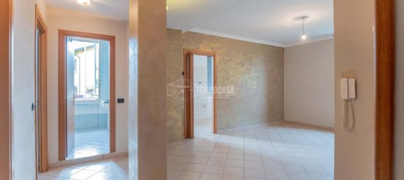 Apartamento de 3 divisões em Magenta, Italy N.º 7305 10