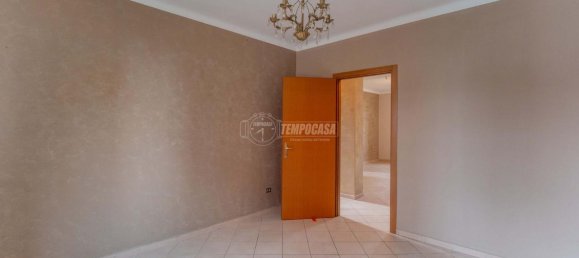 Apartamento de 3 divisões em Magenta, Italy N.º 7305 16