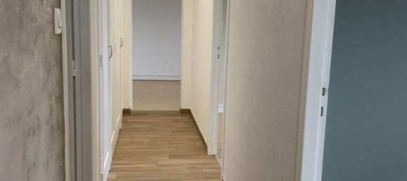 3 bedrooms Apartment in Montlucon, France No. 322012 16