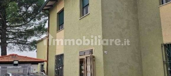 3 bedrooms House in Ravenna, Italy No. 297957 2