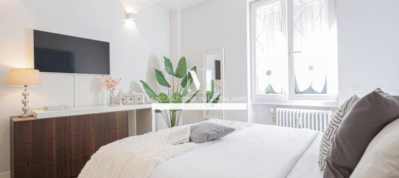 1 bedroom Apartment in Milan, Italy No. 310697 8