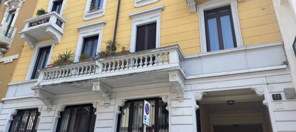 2 bedrooms Apartment in Milan, Italy No. 243106 28