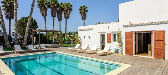 Villa de 6 dormitorios en Santa Eulalia Del Rio, Spain No. 139176 9