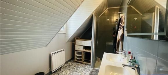 4 bedrooms House in Bury, France No. 276806 10