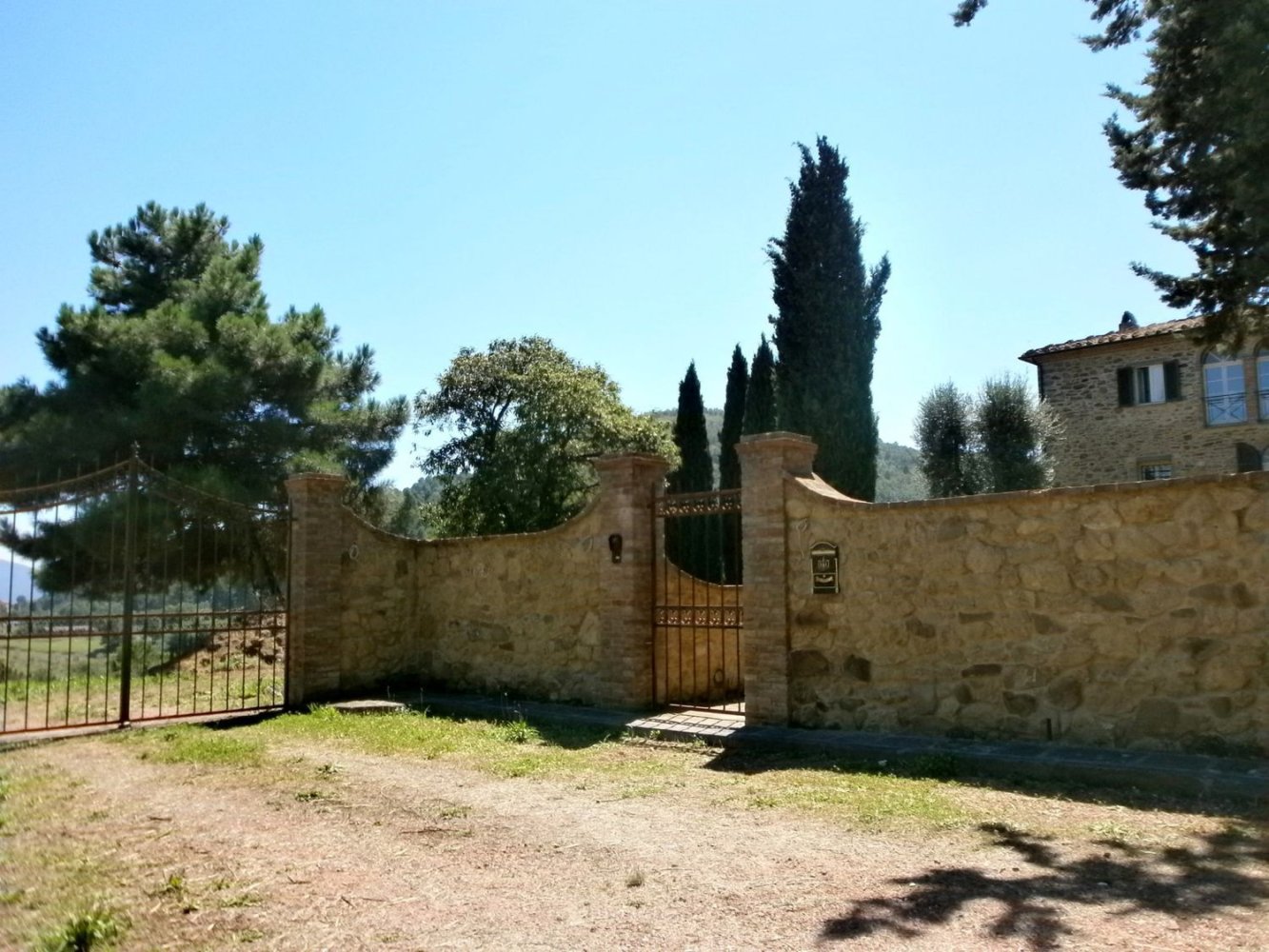 Villa de 10 habitaciónes en Chianni, Italy No. 87298