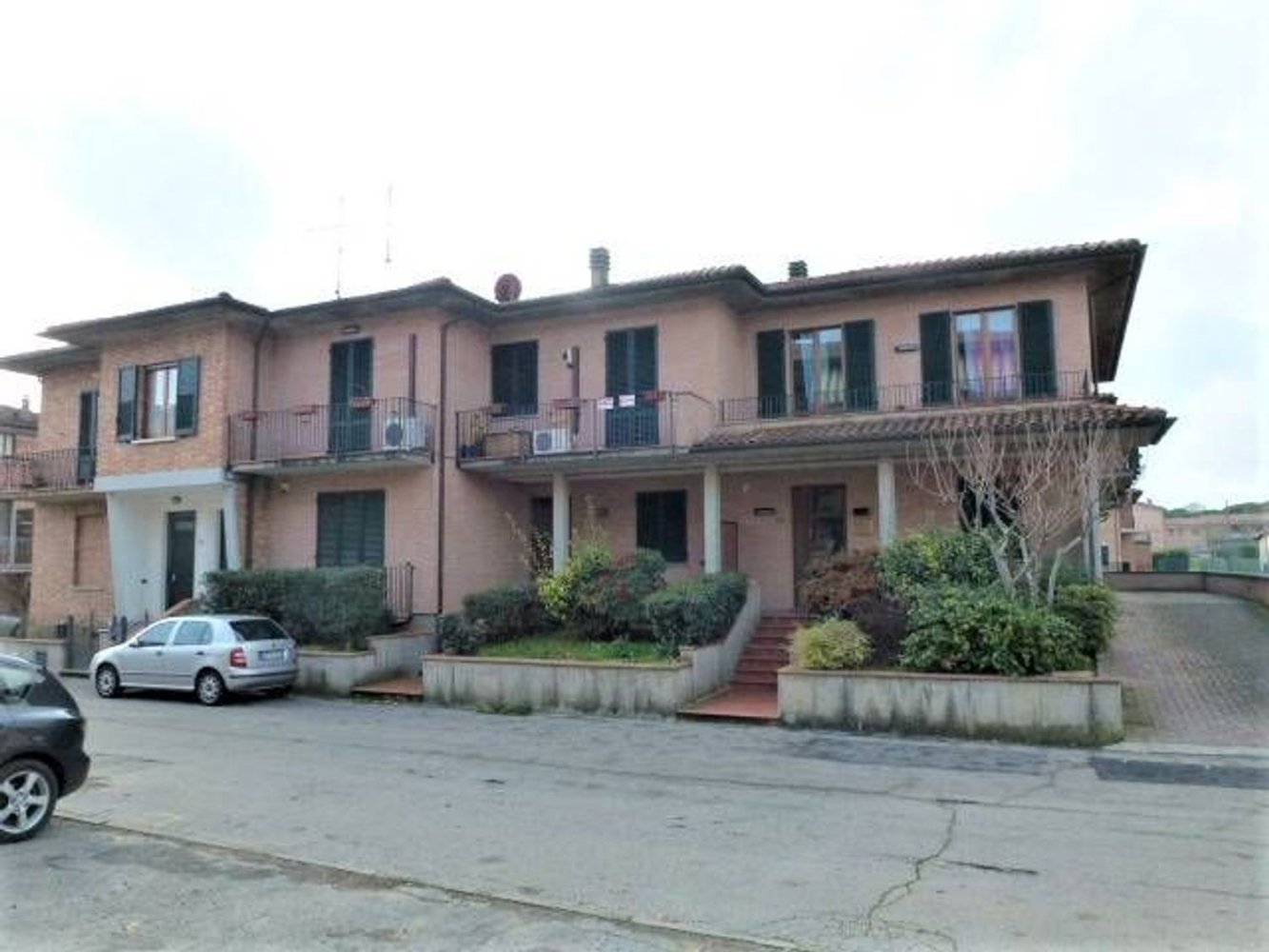  مكتب في Montepulciano, Italy 86متر مربع رقم 131092