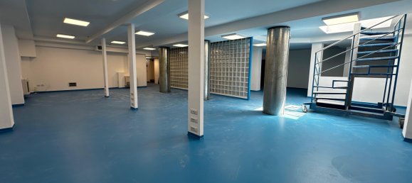 Edifício em Salerno, Italy 915 m² N.º 89643 3