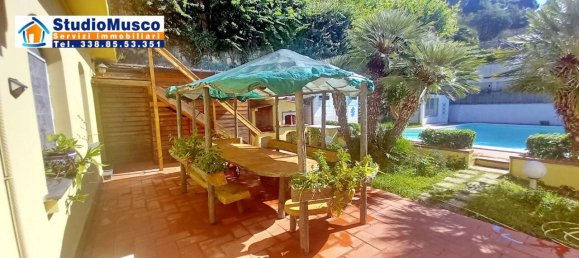 3 bedrooms Villa in Pozzuoli, Italy No. 268490 9