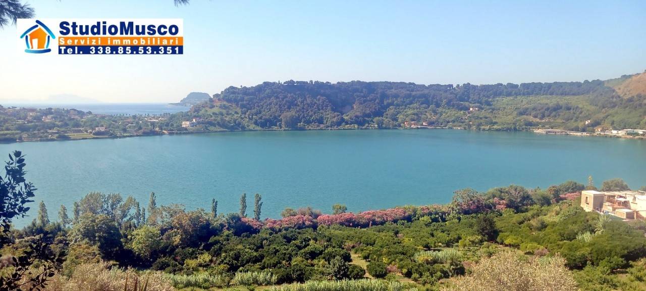 3 bedrooms Villa in Pozzuoli, Italy No. 268490